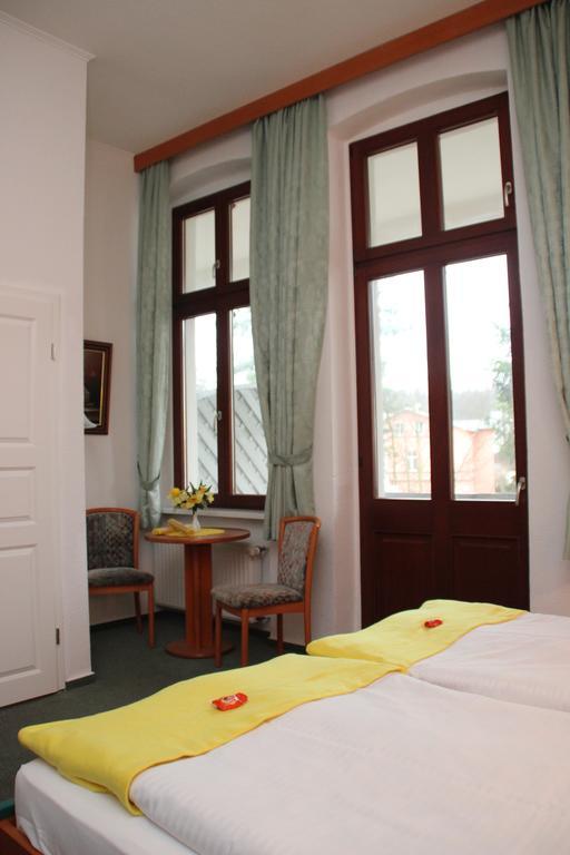 Hotel Haus Alexander Heringsdorf  Esterno foto