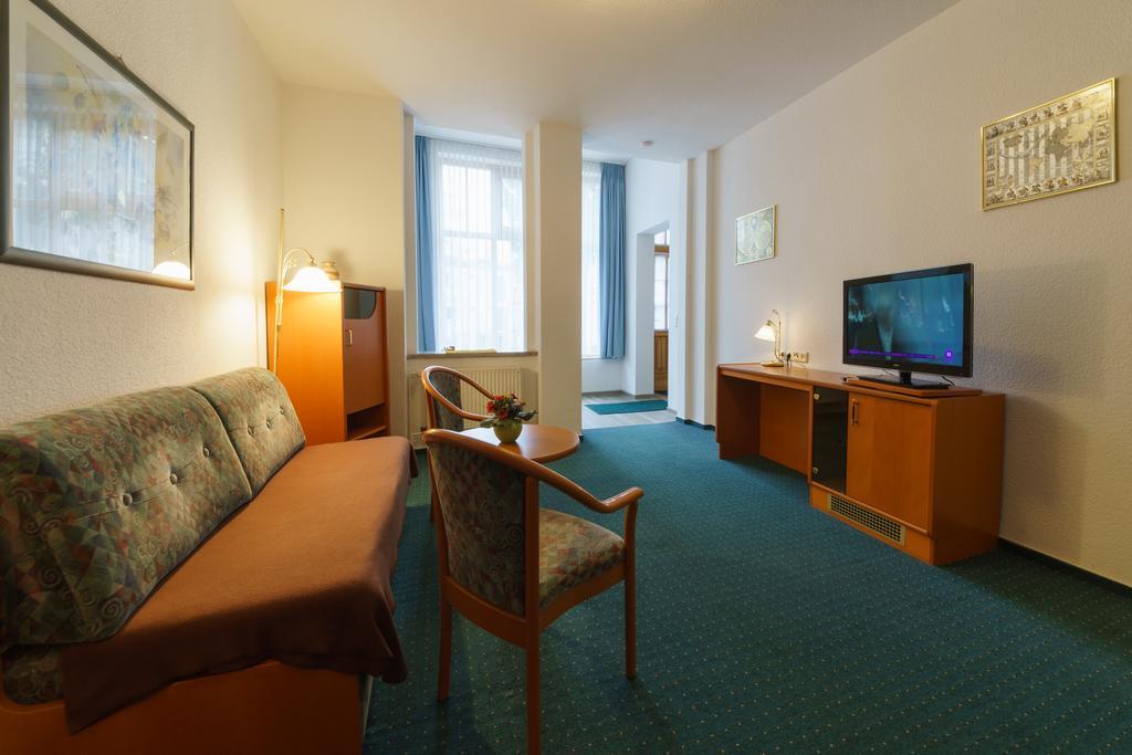 Hotel Haus Alexander Heringsdorf  Esterno foto