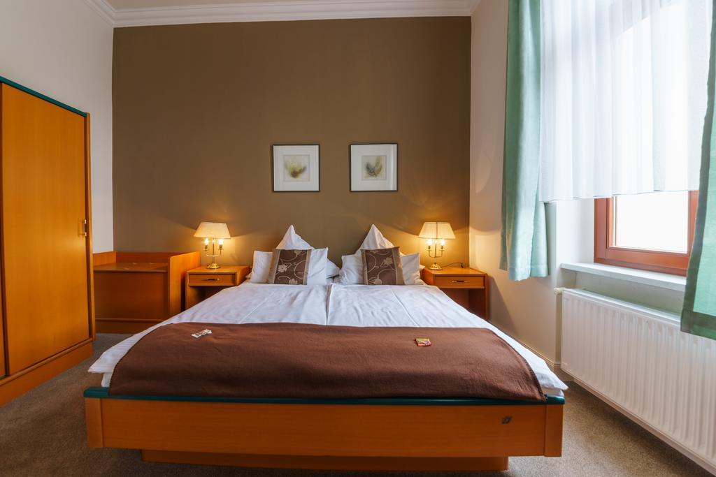 Hotel Haus Alexander Heringsdorf  Esterno foto